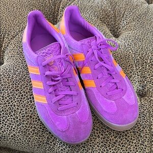 Adidas Gazelle Purple Burst - purple velvet and Orange women’s size 8